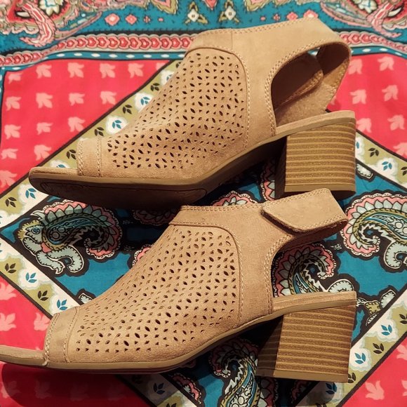 Comfortable Faux Suede Tan Sandals with 2.5" Heel and Velcro Back Straps - Picture 2 of 5